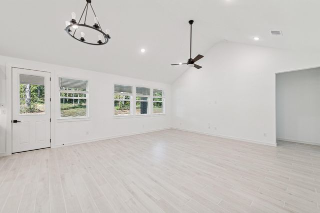 131 Roebuck Lane, New Waverly, TX 77358