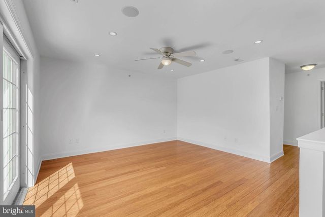 1011 N 3RD ST, Philadelphia, PA 19123