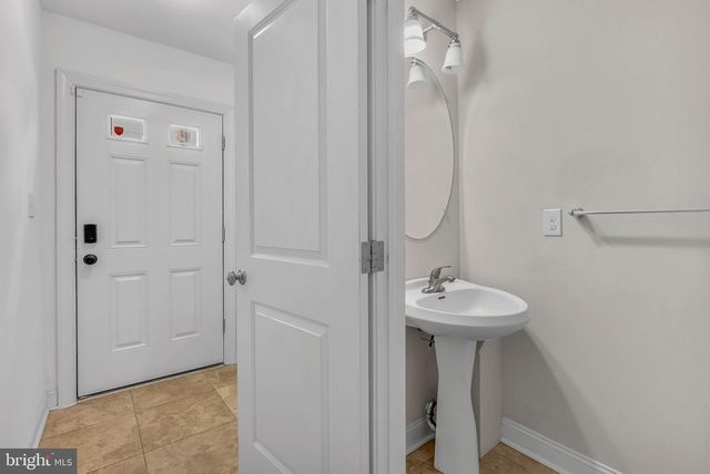 1011 N 3RD ST, Philadelphia, PA 19123