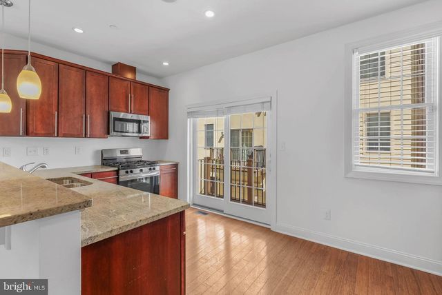 1011 N 3RD ST, Philadelphia, PA 19123