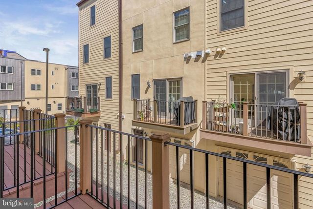 1011 N 3RD ST, Philadelphia, PA 19123