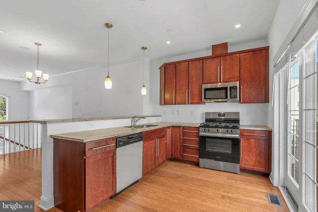 1011 N 3RD ST, Philadelphia, PA 19123