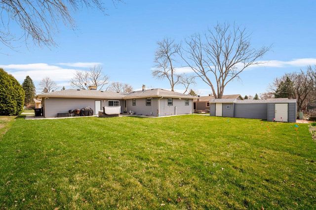 8125 58th STREET, Franklin, WI 53132