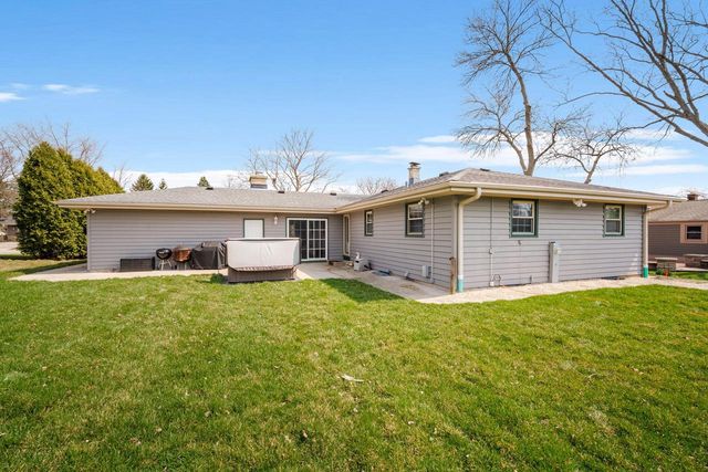 8125 58th STREET, Franklin, WI 53132