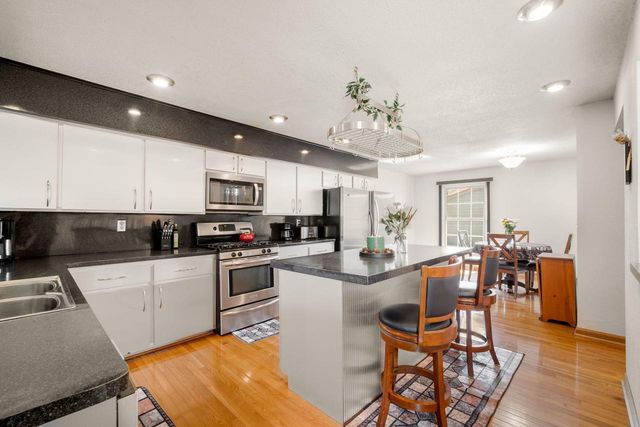 8125 58th STREET, Franklin, WI 53132