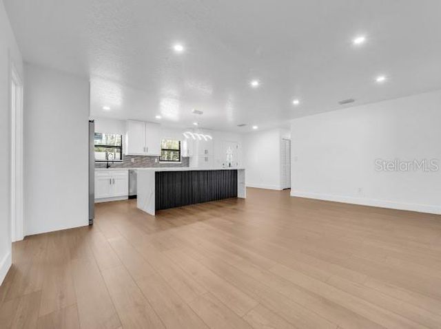 6040 84TH AVENUE N, Pinellas Park, FL 33781