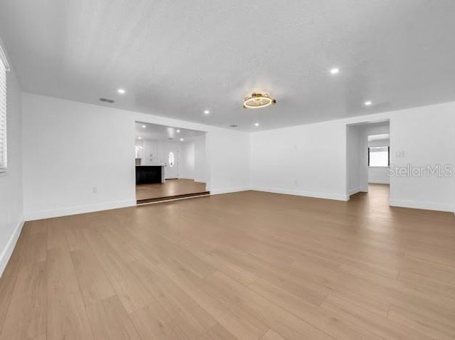 6040 84TH AVENUE N, Pinellas Park, FL 33781