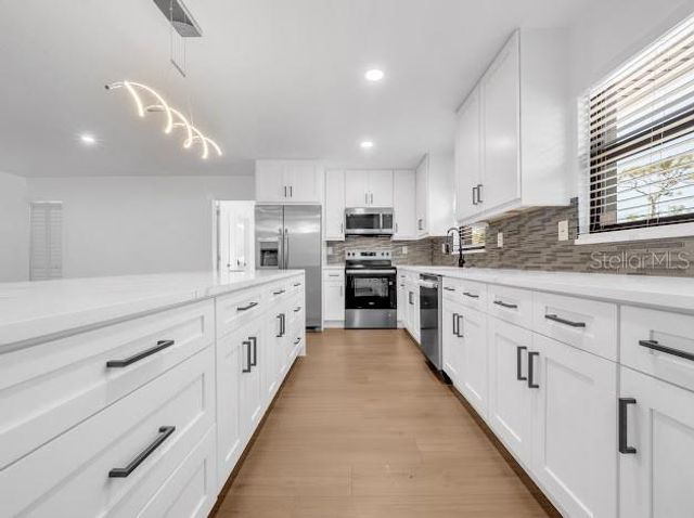 6040 84TH AVENUE N, Pinellas Park, FL 33781