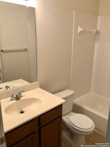 10306 FLOORE HOLW, San Antonio, TX 78254