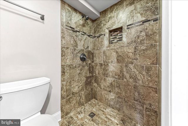 1160 BROOKWOOD LN, Glenolden, PA 19036