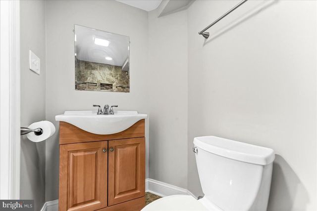 1160 BROOKWOOD LN, Glenolden, PA 19036