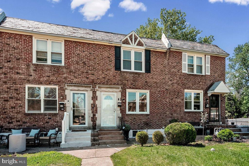1160 BROOKWOOD LN, Glenolden, PA 19036