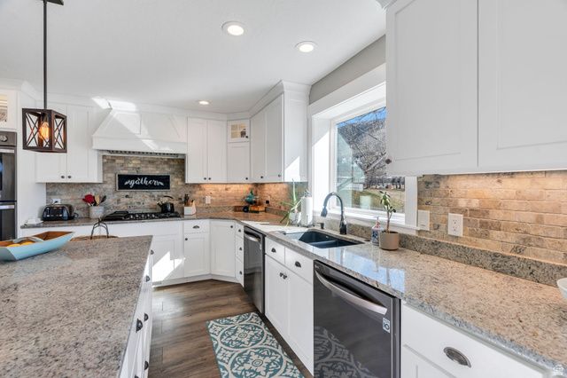 9980 N 4000 W, Cedar Hills, UT 84062