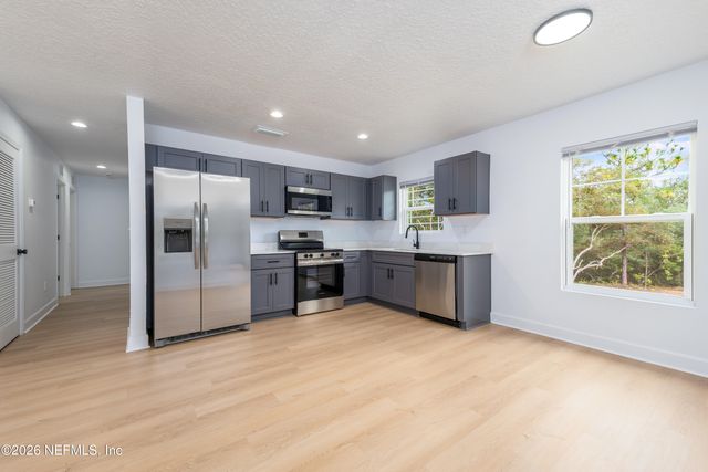 6287 HUTCHINSON Avenue, Keystone Heights, FL 32656