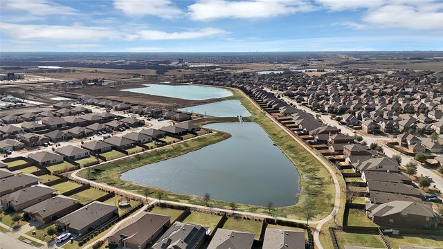 1017 Whispering Oak Drive, Royse City, TX 75189