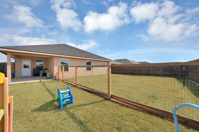 1017 Whispering Oak Drive, Royse City, TX 75189