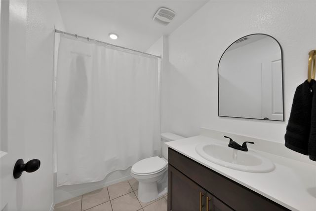 1017 Whispering Oak Drive, Royse City, TX 75189