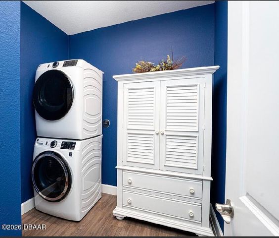 591 Hang Loose Way, Daytona Beach, FL 32124