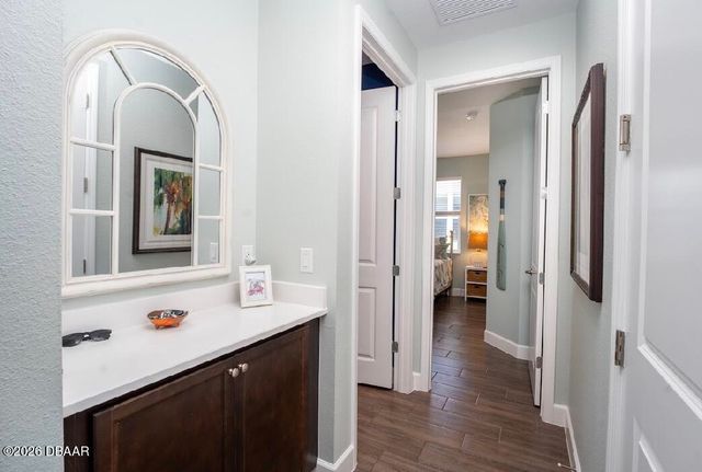 591 Hang Loose Way, Daytona Beach, FL 32124