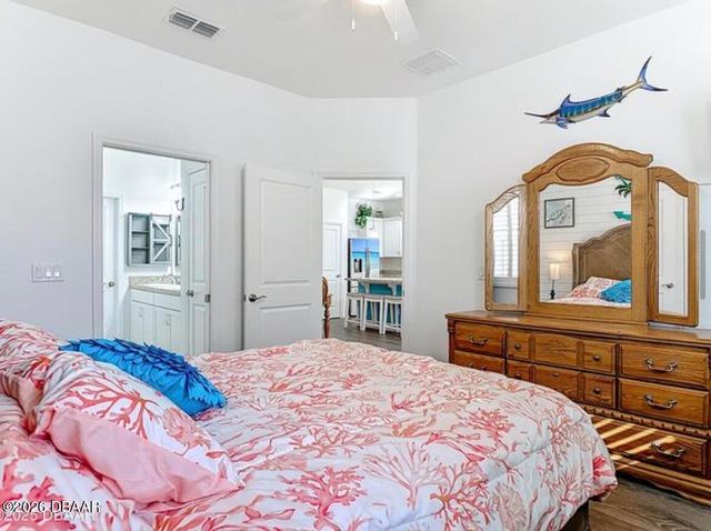 591 Hang Loose Way, Daytona Beach, FL 32124