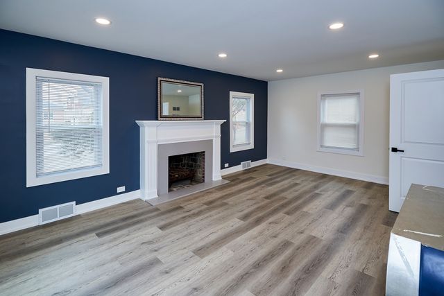 1701 N Sayre Avenue, Chicago, IL 60707