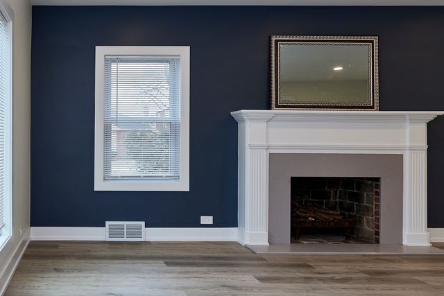 1701 N Sayre Avenue, Chicago, IL 60707