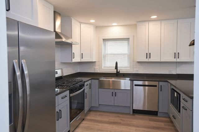 1701 N Sayre Avenue, Chicago, IL 60707