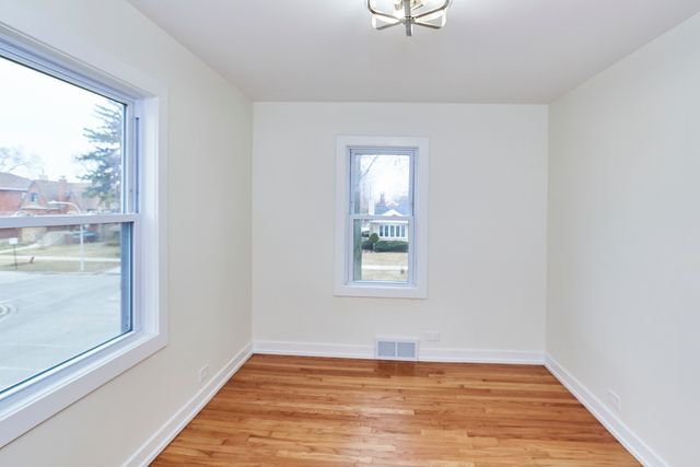 1701 N Sayre Avenue, Chicago, IL 60707