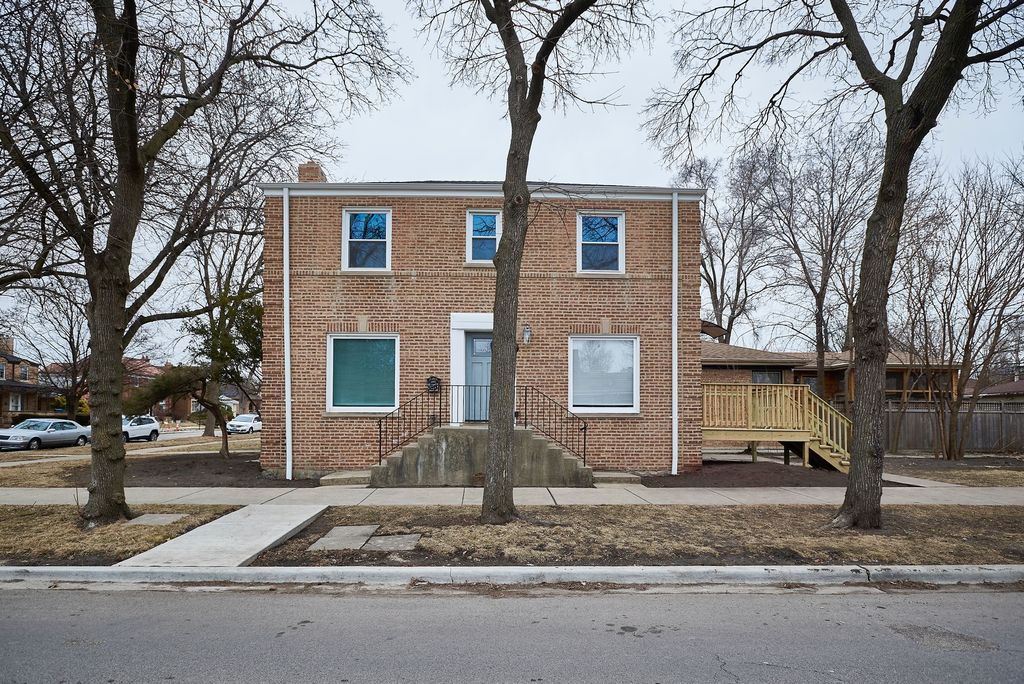 1701 N Sayre Avenue, Chicago, IL 60707