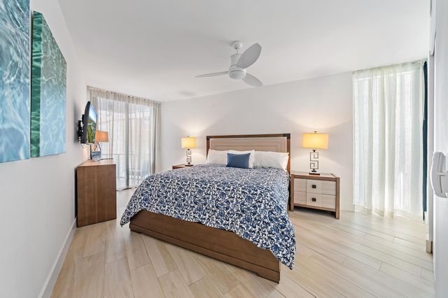 106 Inlet Way 105, Palm Beach Shores, FL 33404
