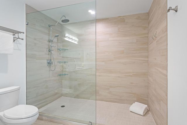 106 Inlet Way 105, Palm Beach Shores, FL 33404
