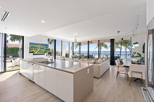 106 Inlet Way 105, Palm Beach Shores, FL 33404