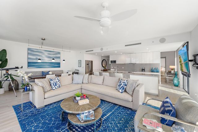 106 Inlet Way 105, Palm Beach Shores, FL 33404