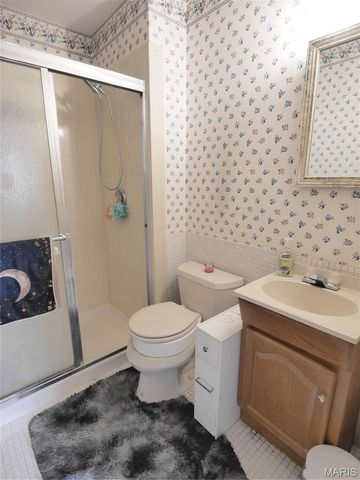 2295 Woodgrass Drive, St Louis, MO 63114