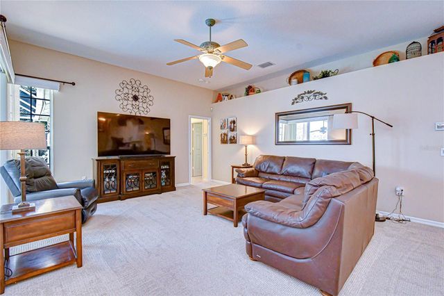4609 COMPASS OAKS DRIVE, Valrico, FL 33596