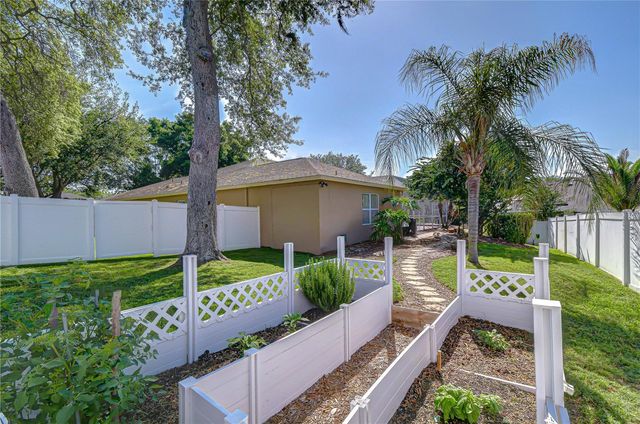 4609 COMPASS OAKS DRIVE, Valrico, FL 33596