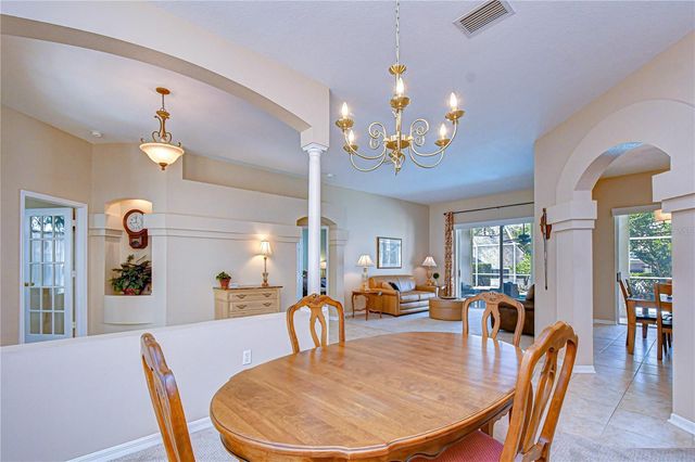 4609 COMPASS OAKS DRIVE, Valrico, FL 33596