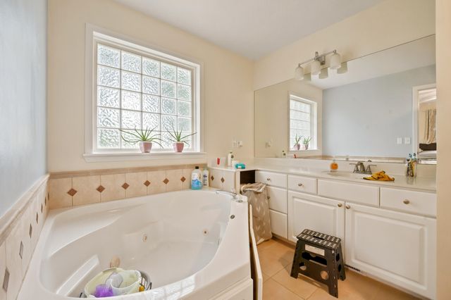 4805 NEWCASTLE DR, Columbia, MO 65203