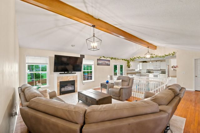 4805 NEWCASTLE DR, Columbia, MO 65203