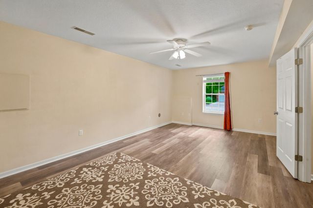 4805 NEWCASTLE DR, Columbia, MO 65203