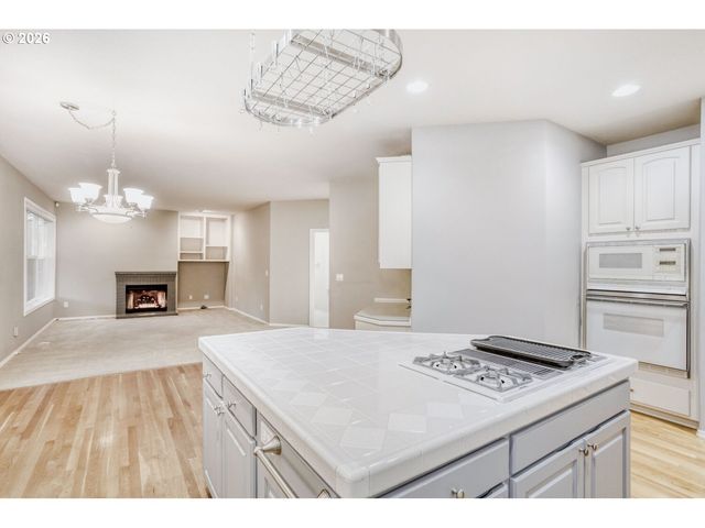 12435 Sw 158TH Ave, Beaverton, OR 97007