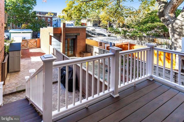 745 10TH ST SE, Washington, DC 20003