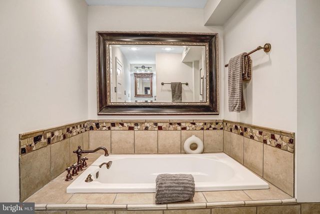 745 10TH ST SE, Washington, DC 20003