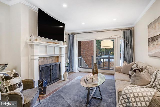 745 10TH ST SE, Washington, DC 20003