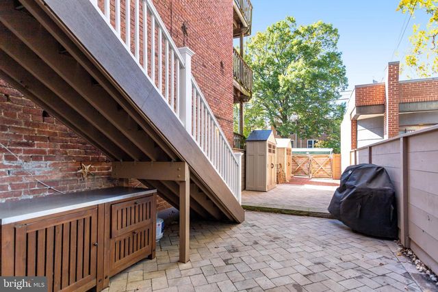 745 10TH ST SE, Washington, DC 20003