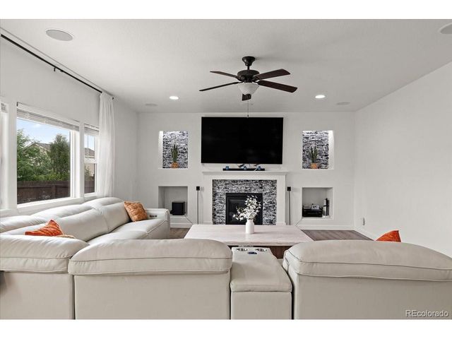 7502 Peachleaf Dr, Colorado Springs, CO 80925