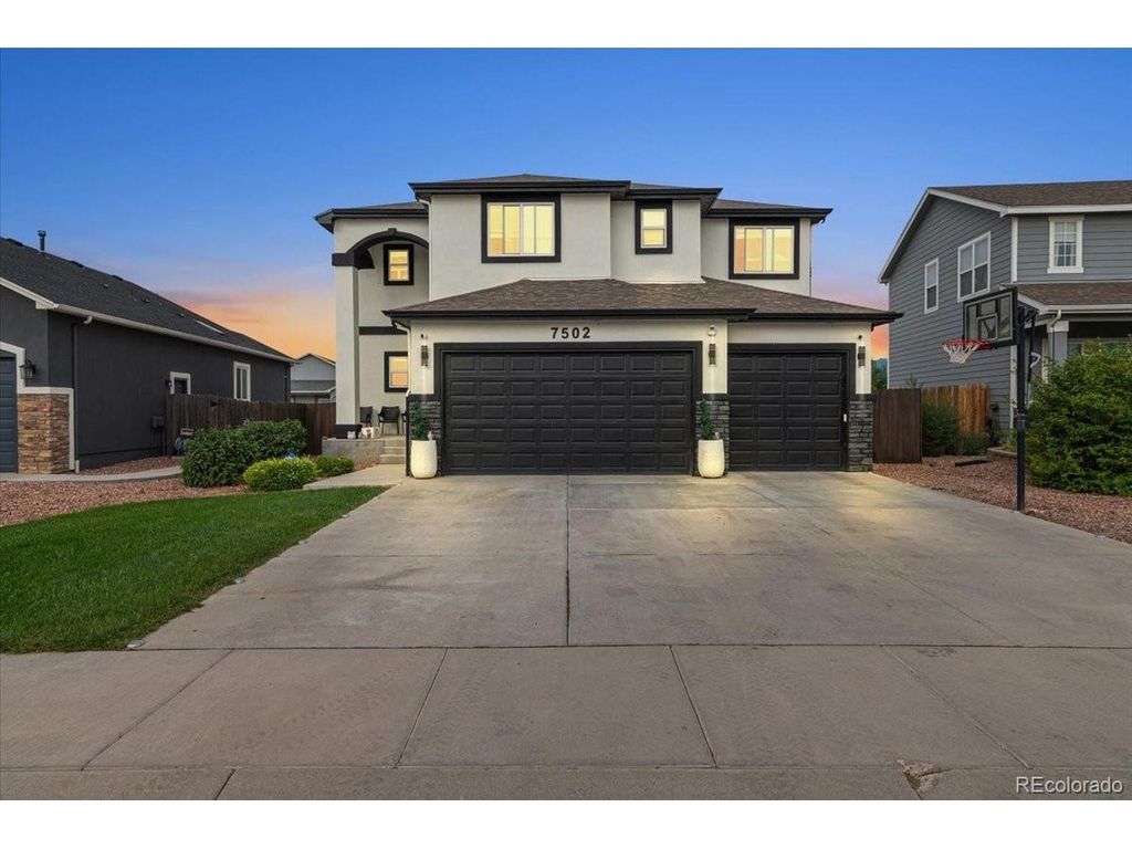 7502 Peachleaf Dr, Colorado Springs, CO 80925