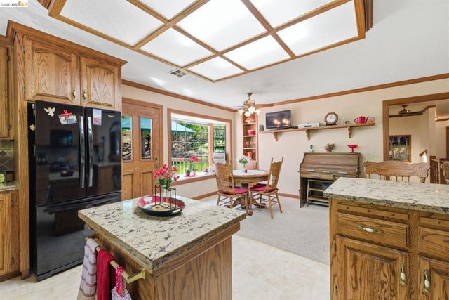 23443 Middle Camp, Twain Harte, CA 95383