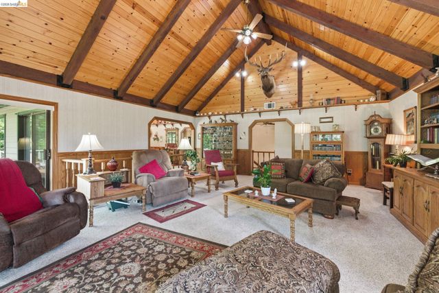 23443 Middle Camp, Twain Harte, CA 95383