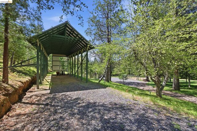 23443 Middle Camp, Twain Harte, CA 95383